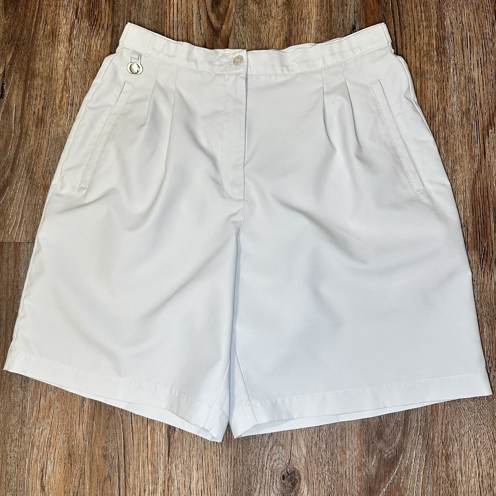 LIZGOLF Bermuda Shorts Women's 10 Ivory Pleated Liz Claiborne Sport Adj Waist